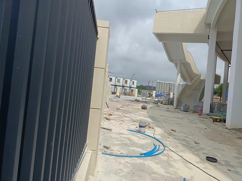 廣州黃埔區火村融資四期學校圍墻外墻真石漆項目